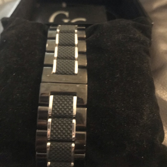 Men’s guess wrist watch - Picture 3 of 4